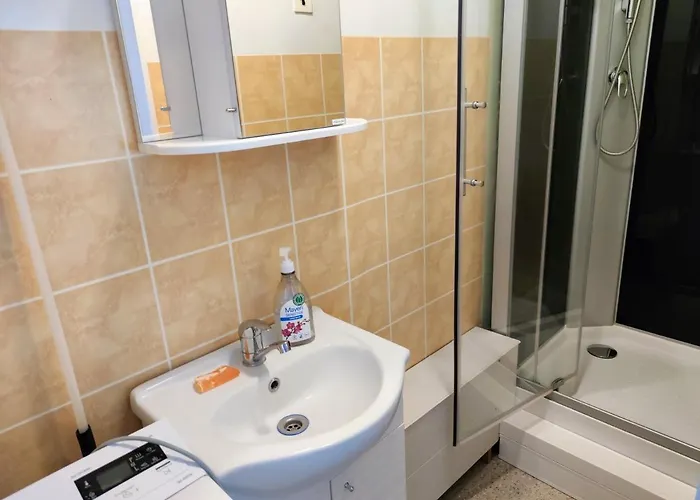 Maria At Rootsi Street * Kuressaare